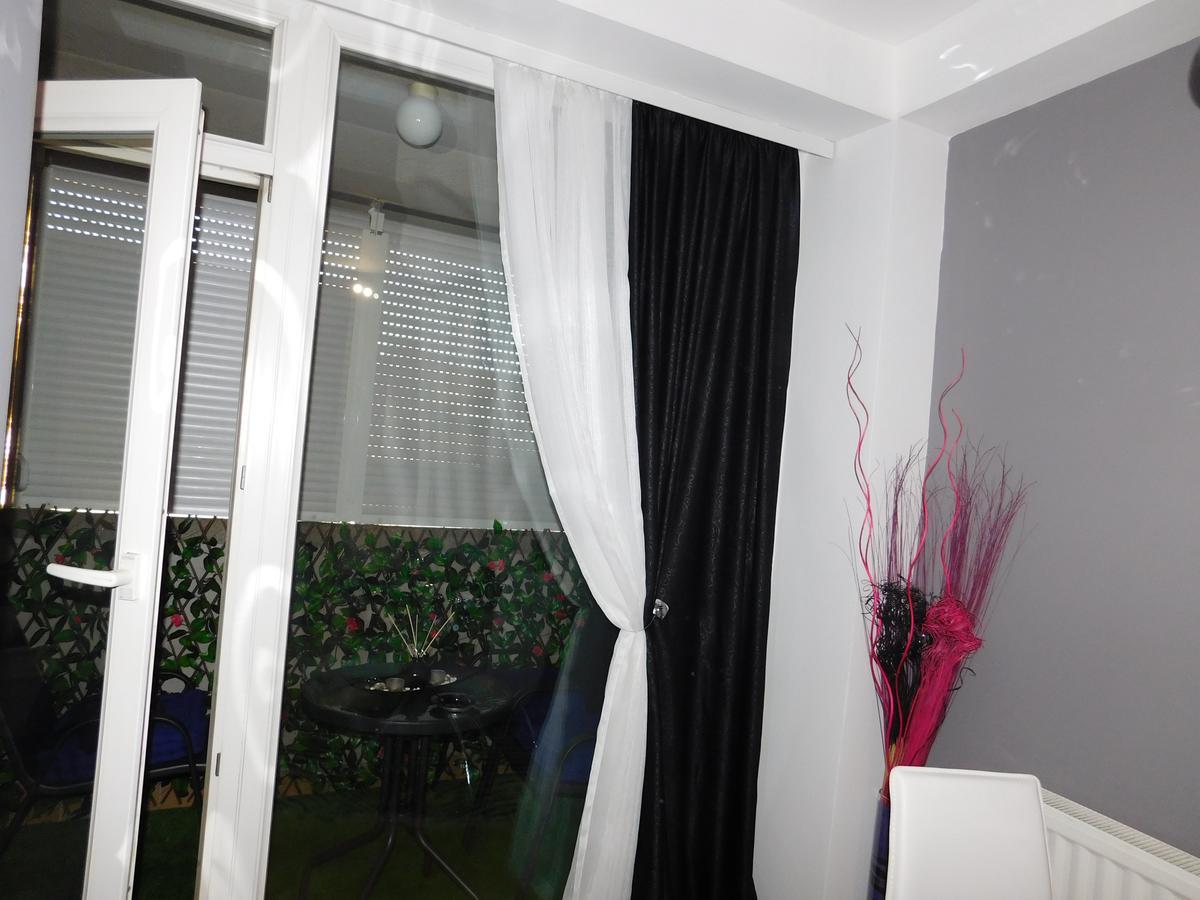 Appartamento Velvet Lux Ni Esterno foto